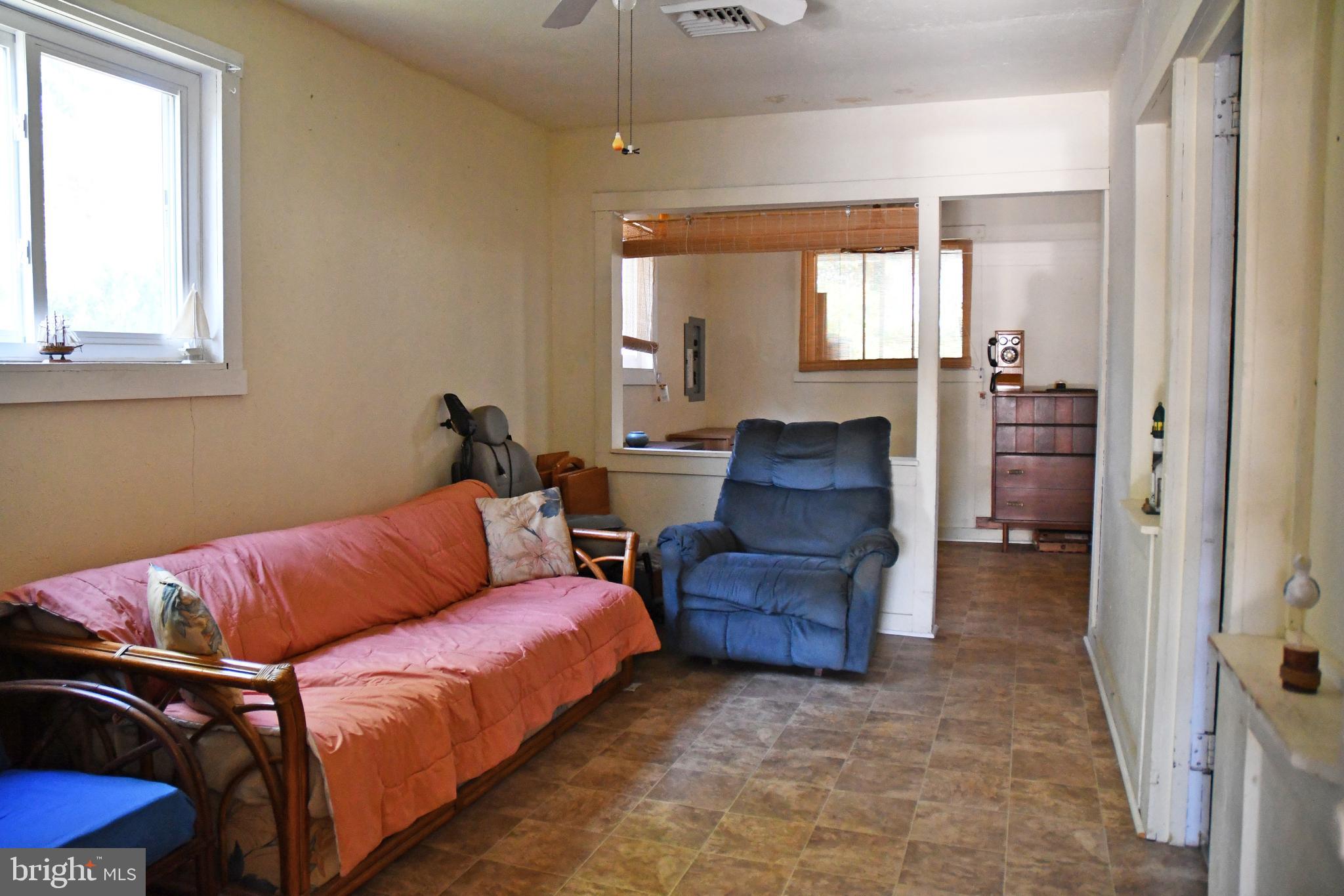 CRYSTAL BEACH MANOR - Residential