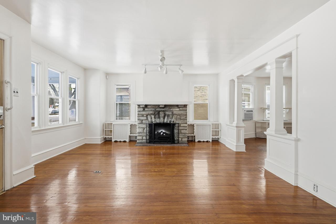 GLENSIDE - Residential