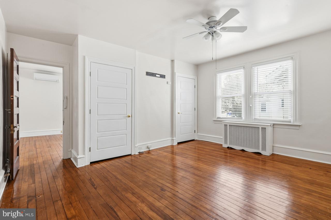 GLENSIDE - Residential