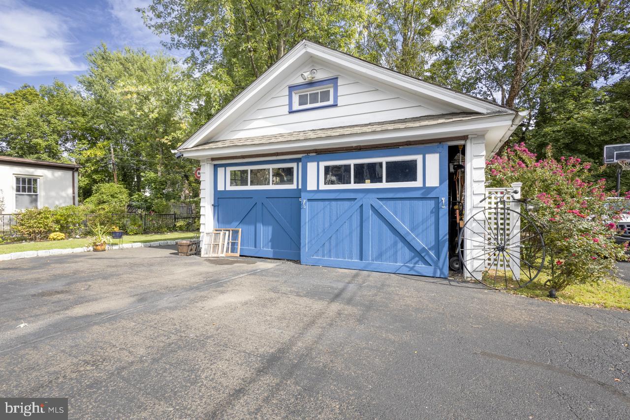 GLENSIDE - Residential