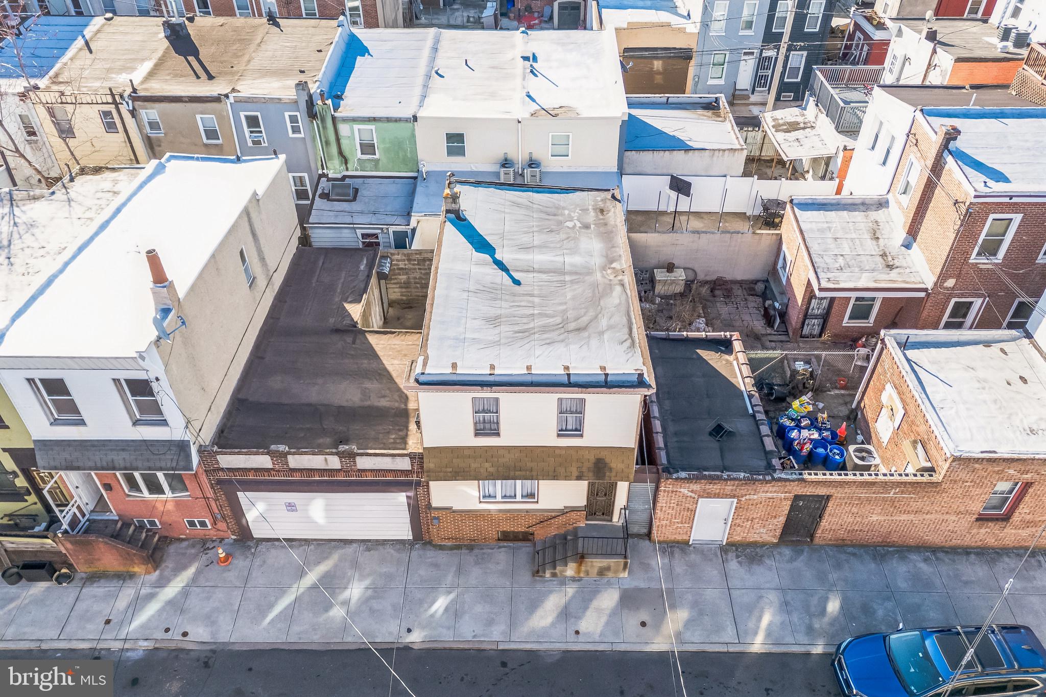 2711-13 E THOMPSON STREET