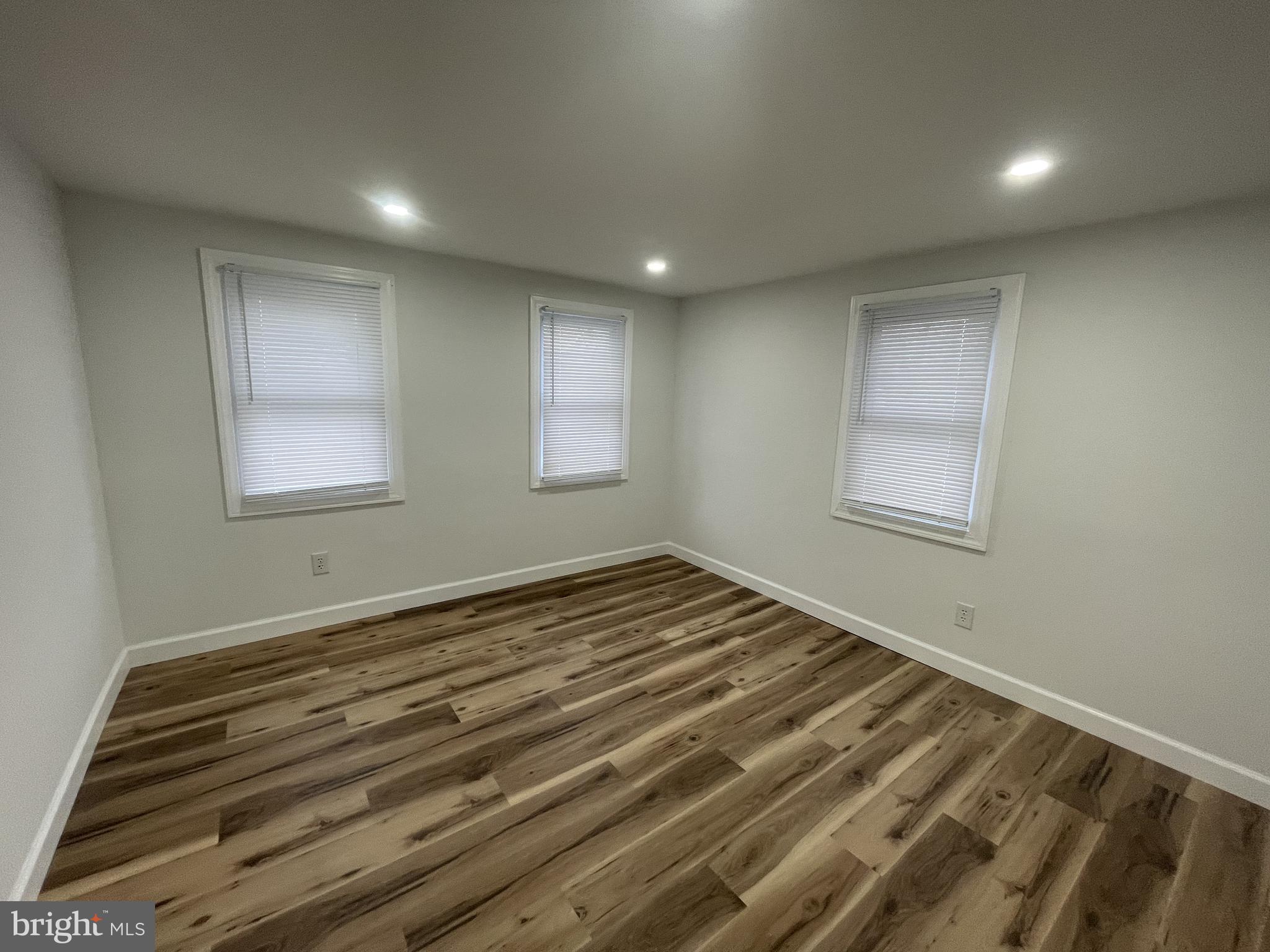 DORCHESTER - Residential Income