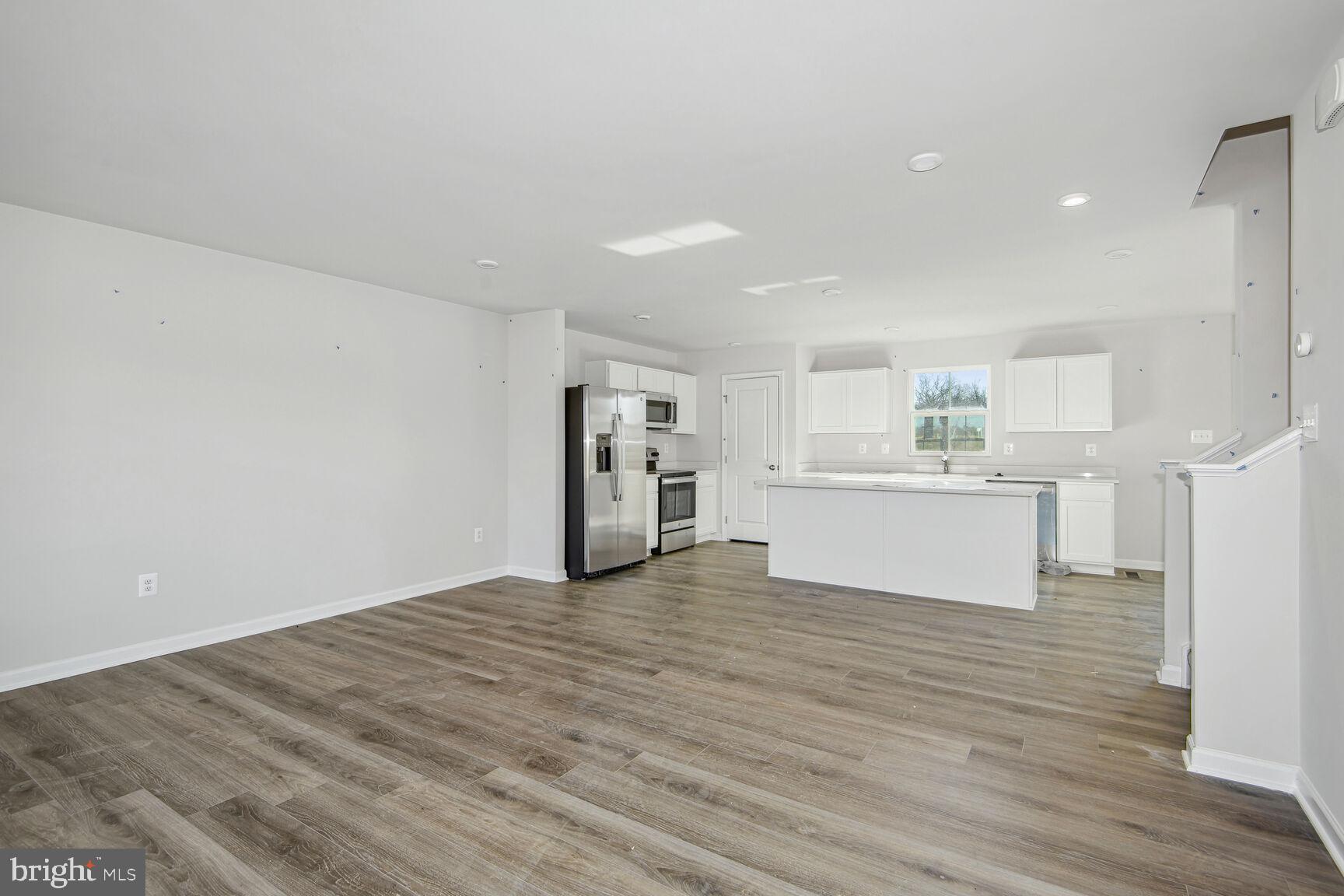 SOUTH BROOK - Residential