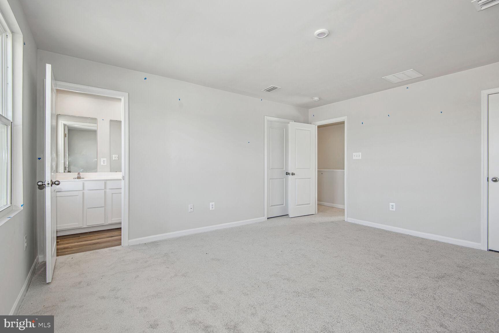 SOUTH BROOK - Residential