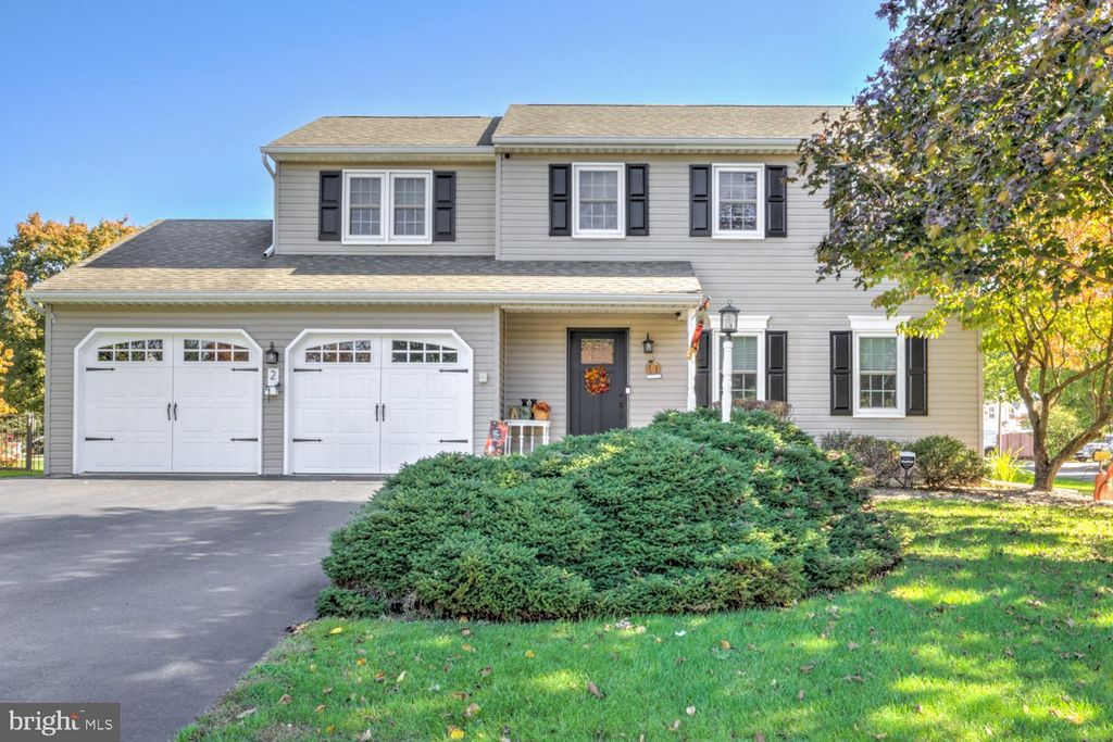 Photo of 2 Brookfield Road, LITITZ, PA 17543 (MLS # PALA2078300)