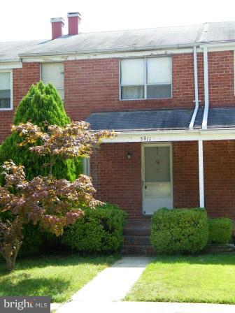 3 bedroom, 1 bath w/off-street parking, partially finished basement. Sold AS IS, seller will make no repairs. All inspections are for buyer information only. Proof of fund or pre-approval required with all offers. EMD must be certified funds made payable to title company.