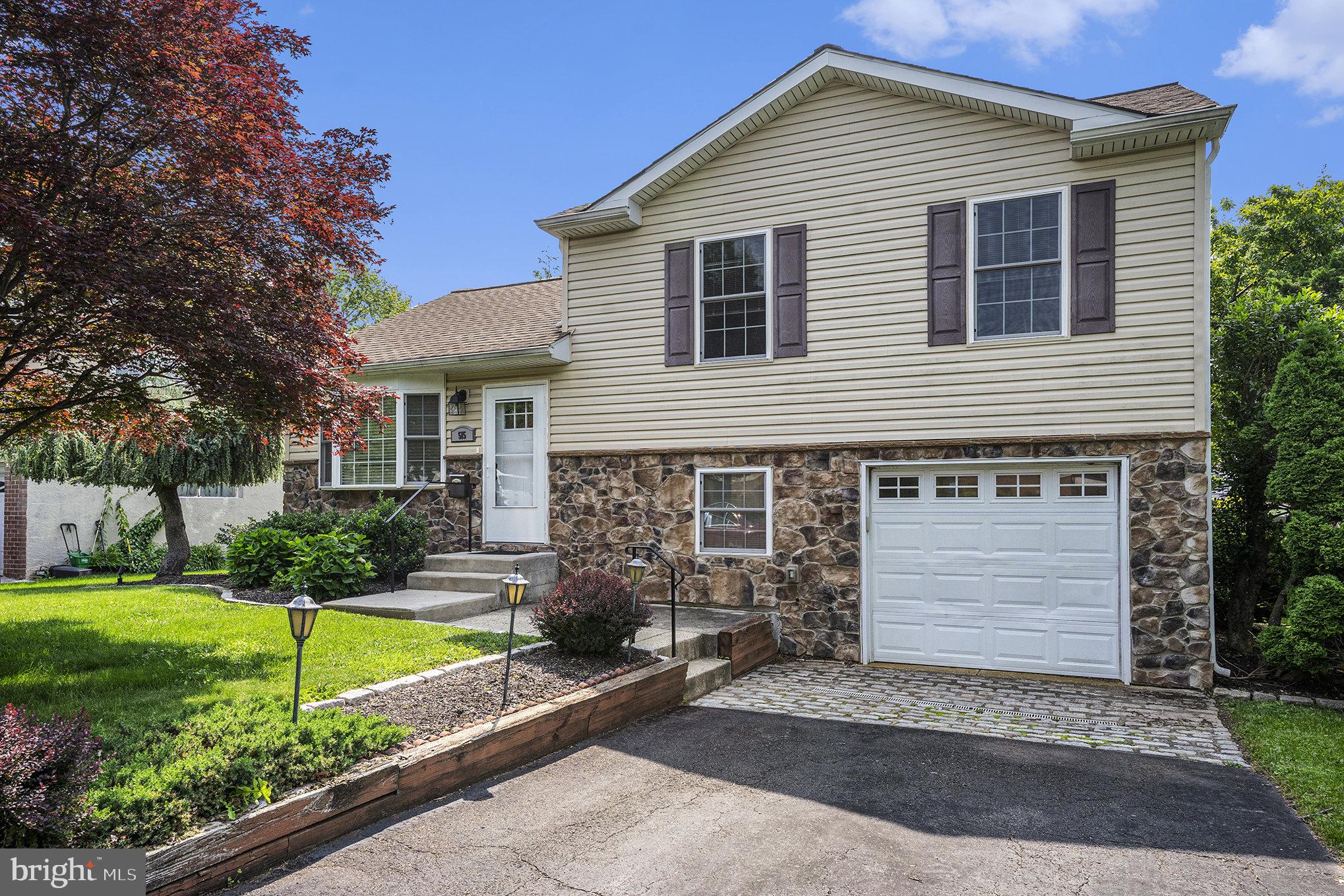 515 SQUIRREL LANE