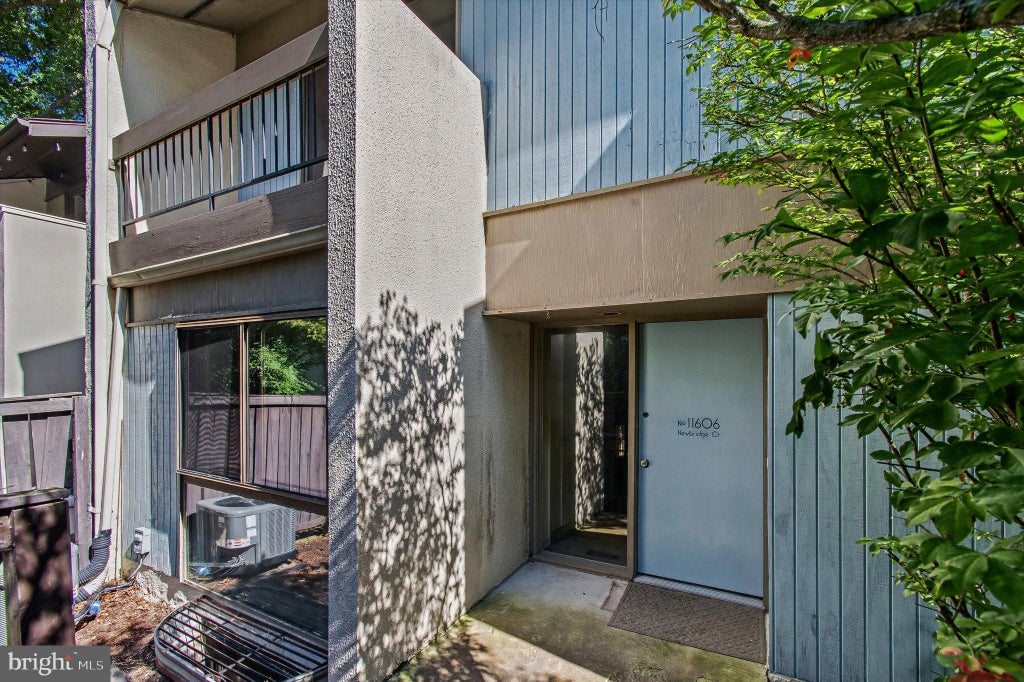 Photo of 11606 Newbridge Court, RESTON, VA 20191 (MLS # VAFX2337788)