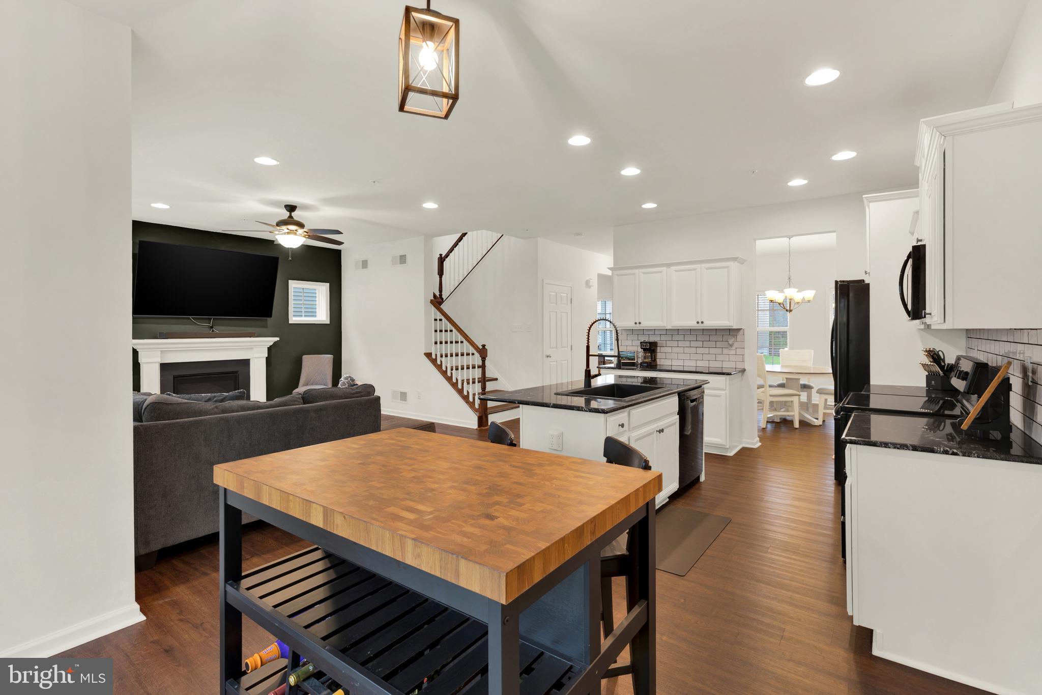 COOL SPRINGS AT CHARLESTOWN - Residential