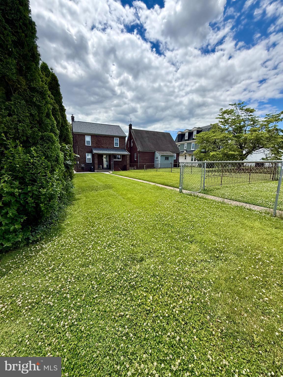 144 E 4TH AVENUE