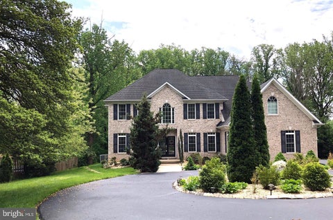 Photo of 121 Kingsley Road SE, VIENNA, VA 22180 (MLS # VAFX2331524)