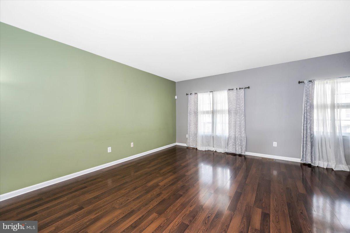 BROOKFIELD ON THE POTOMAC - Residential