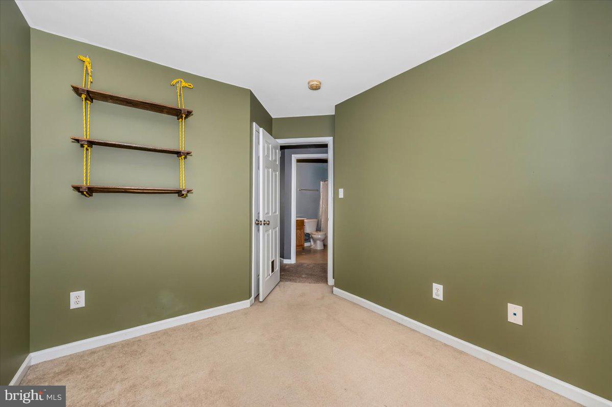 BROOKFIELD ON THE POTOMAC - Residential