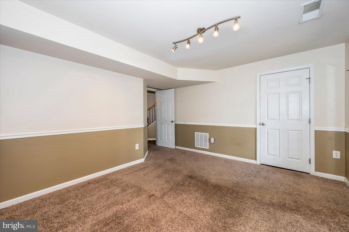 BROOKFIELD ON THE POTOMAC - Residential