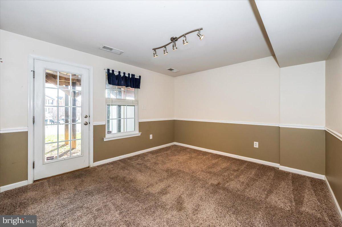 BROOKFIELD ON THE POTOMAC - Residential