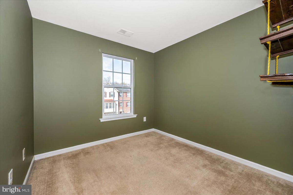 BROOKFIELD ON THE POTOMAC - Residential