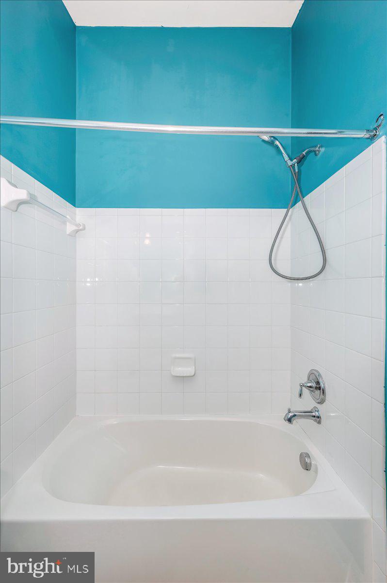 BROOKFIELD ON THE POTOMAC - Residential