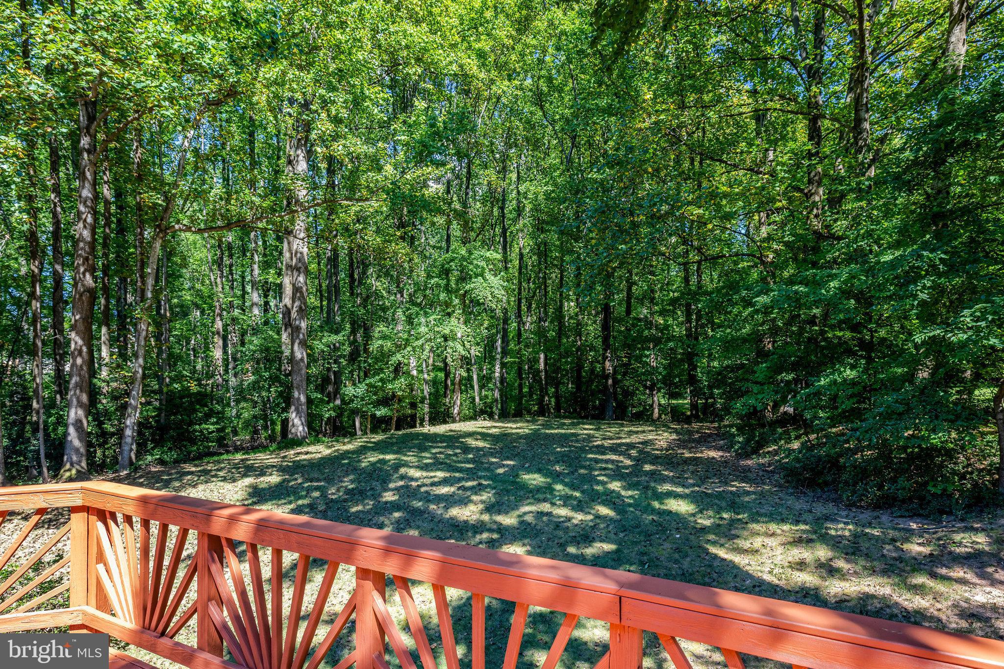 HOLLY KNOLL - Residential