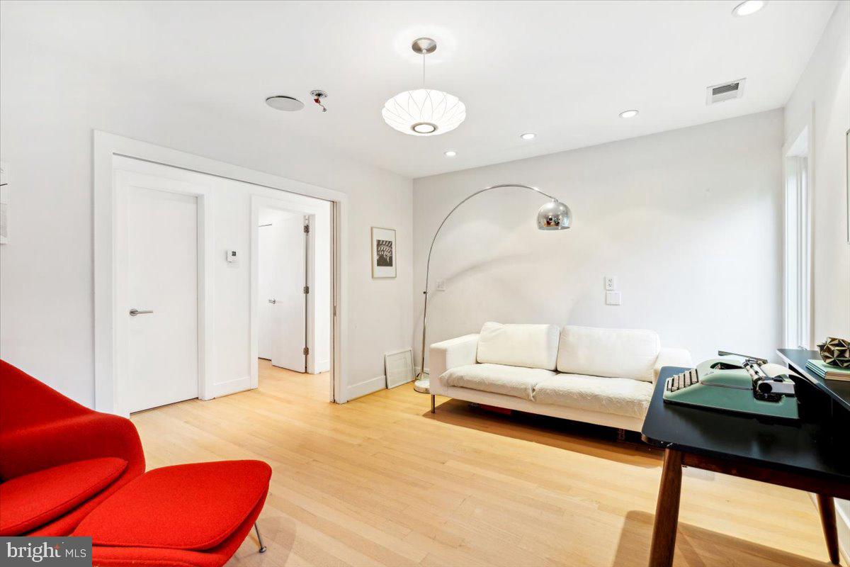 FOREST GLEN - Residential