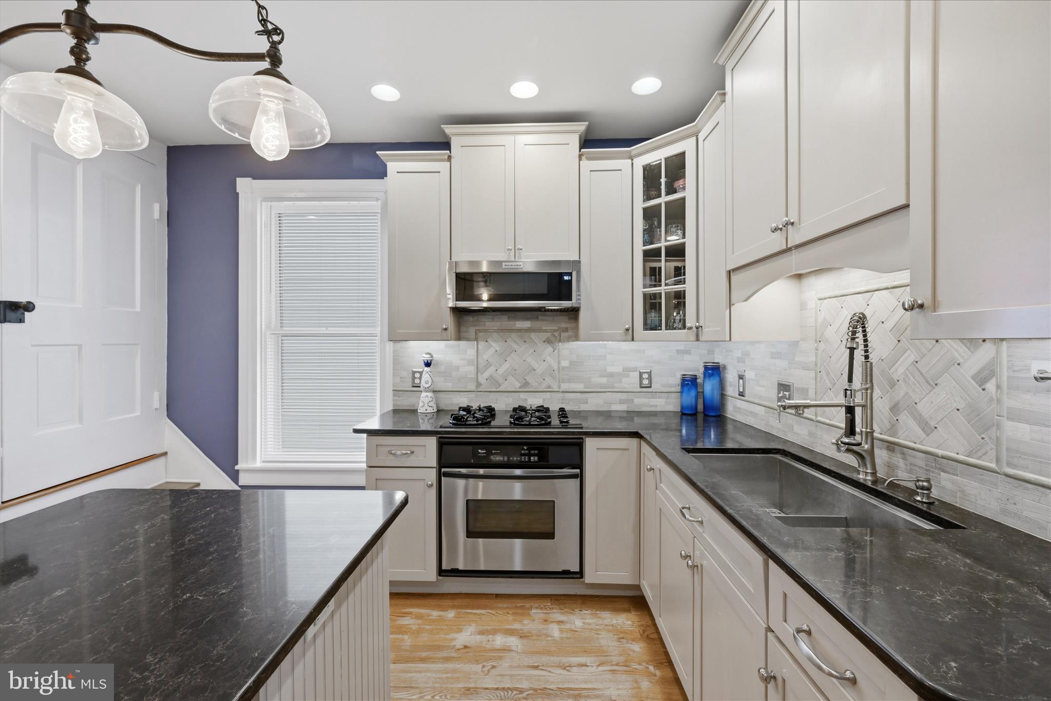 STRASBURG - Residential