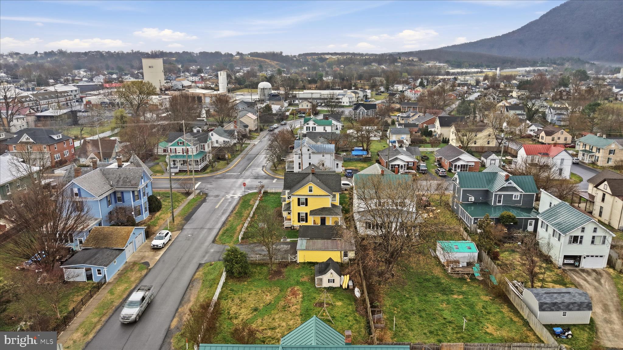 STRASBURG - Residential