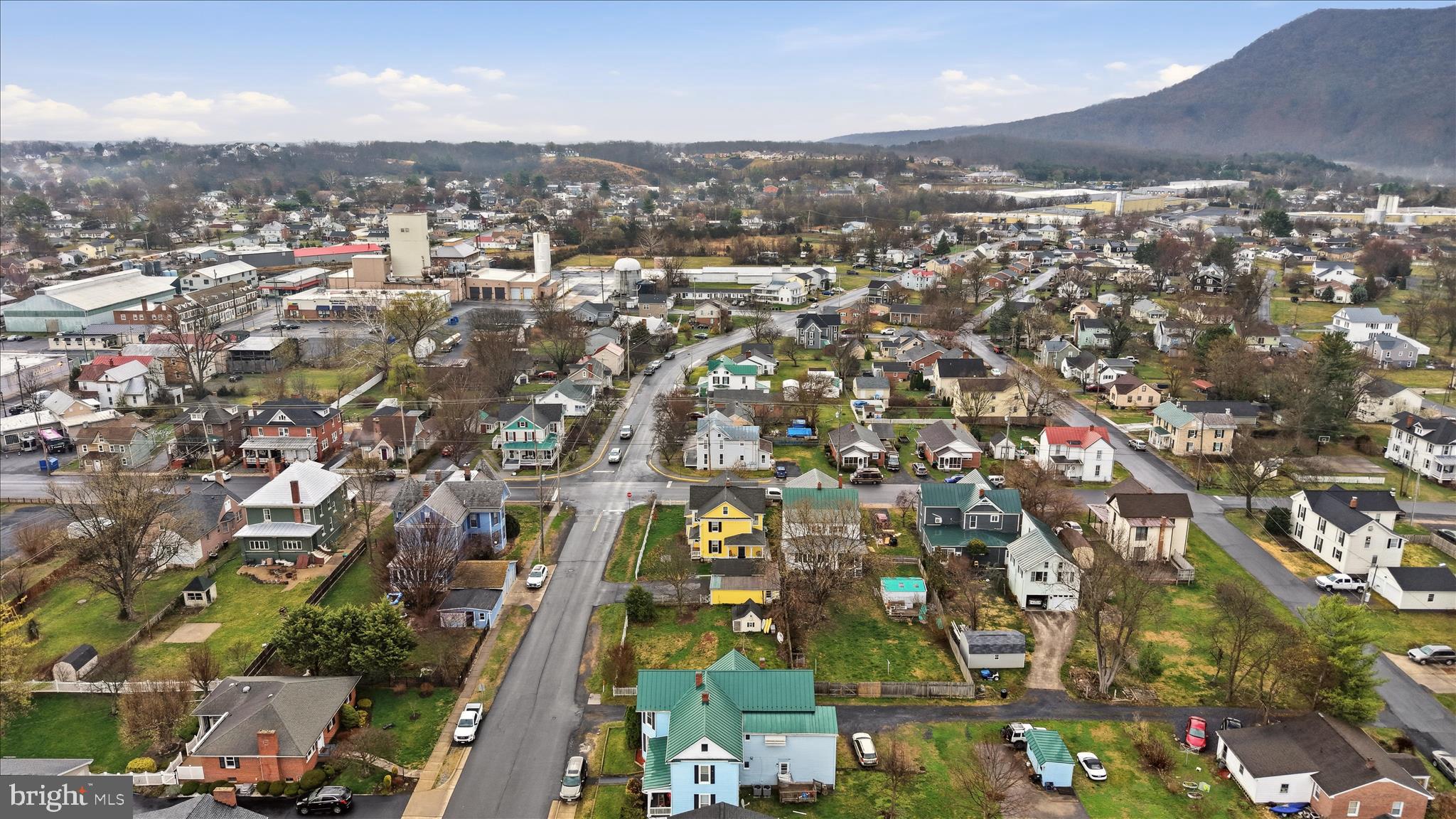 STRASBURG - Residential