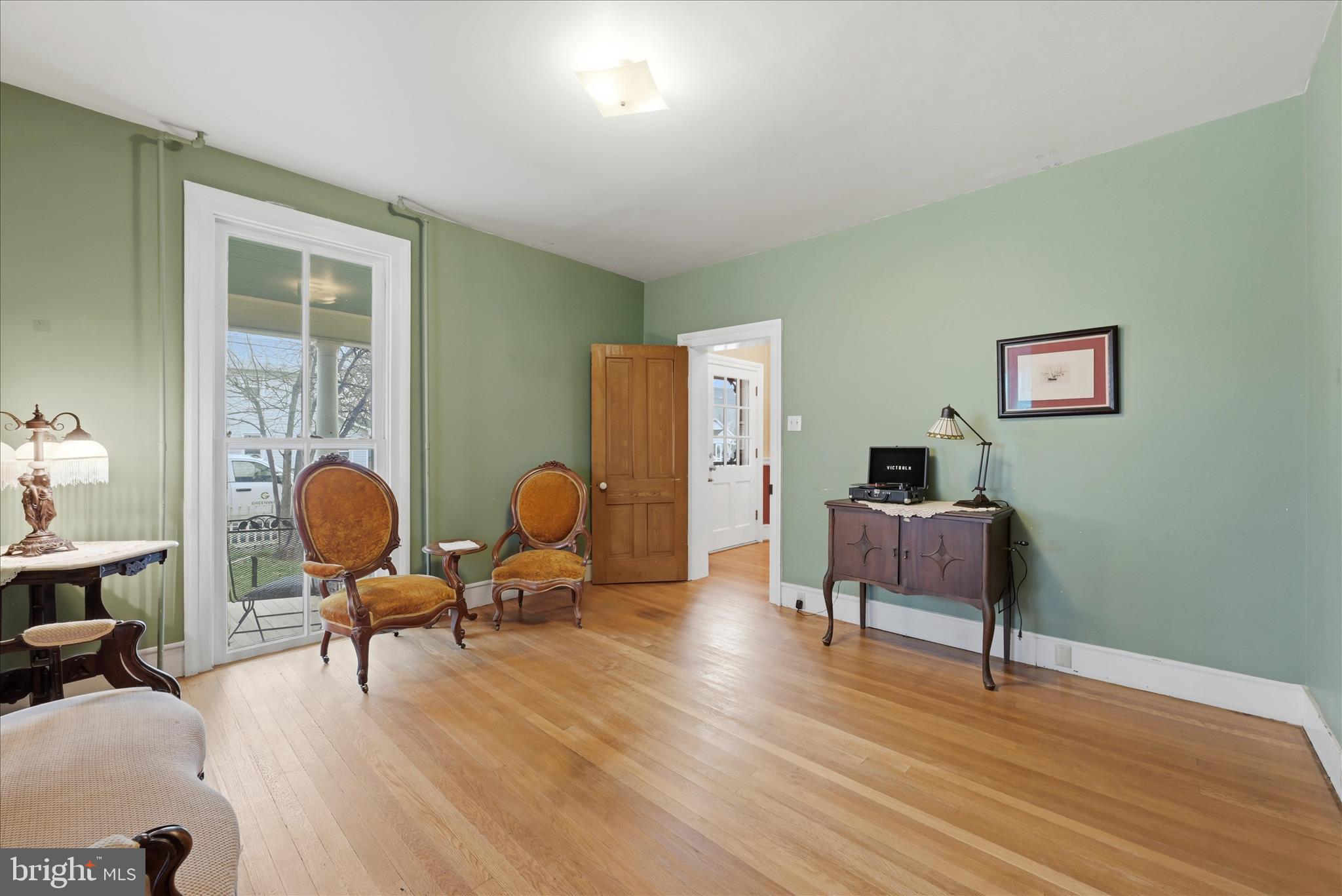 STRASBURG - Residential