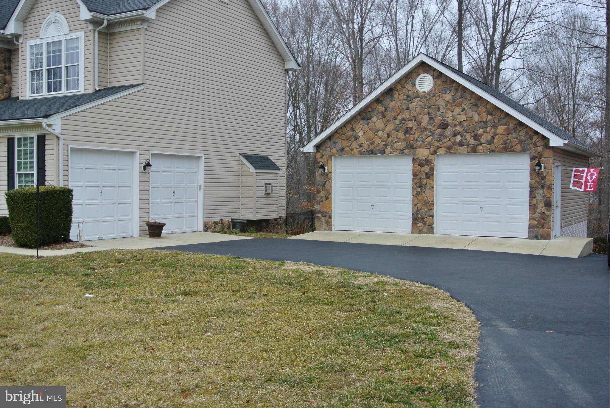 CASTLE CREST ESTATES - Residential