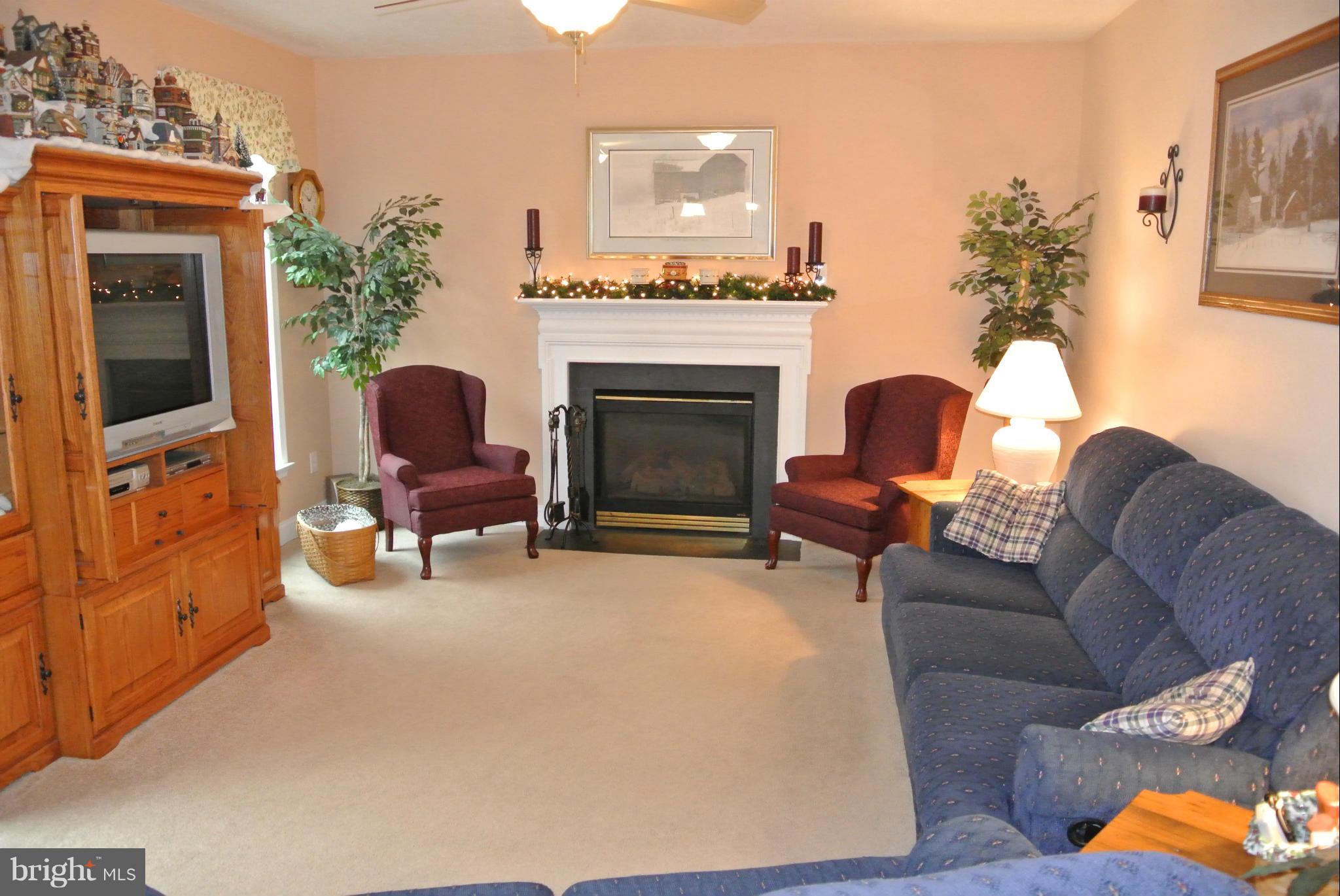 CASTLE CREST ESTATES - Residential