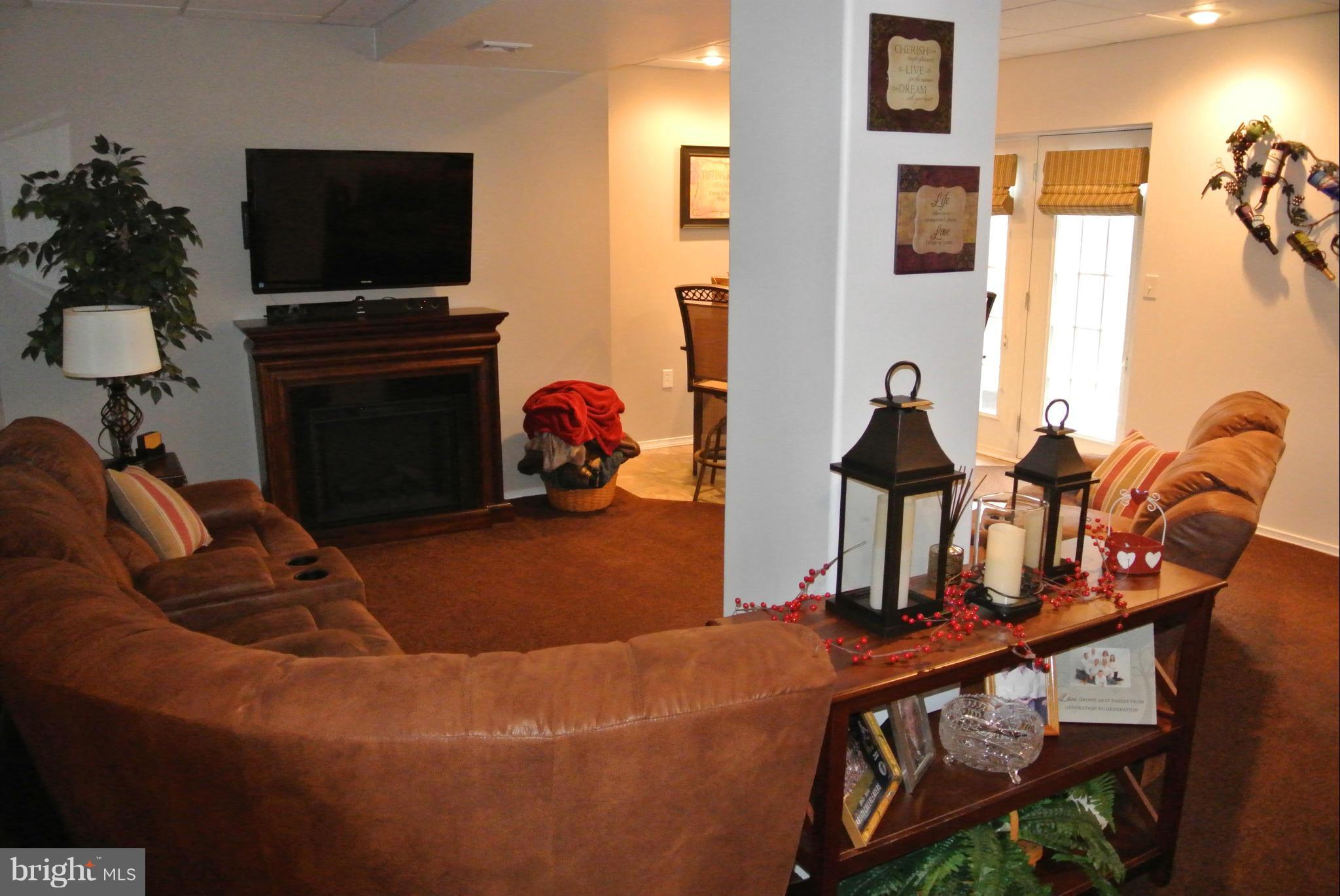 CASTLE CREST ESTATES - Residential