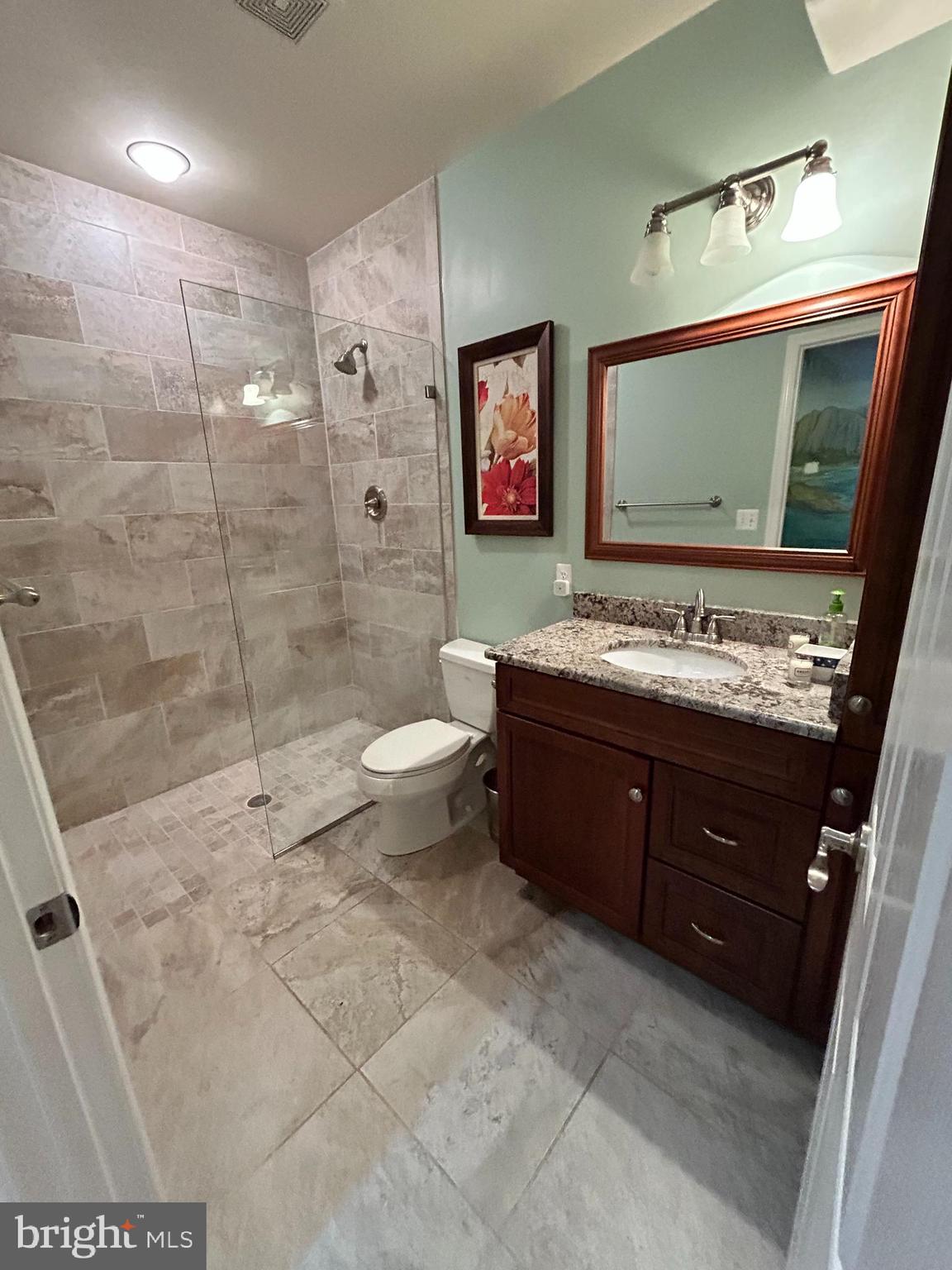 COVENANT CREEK - Residential Lease