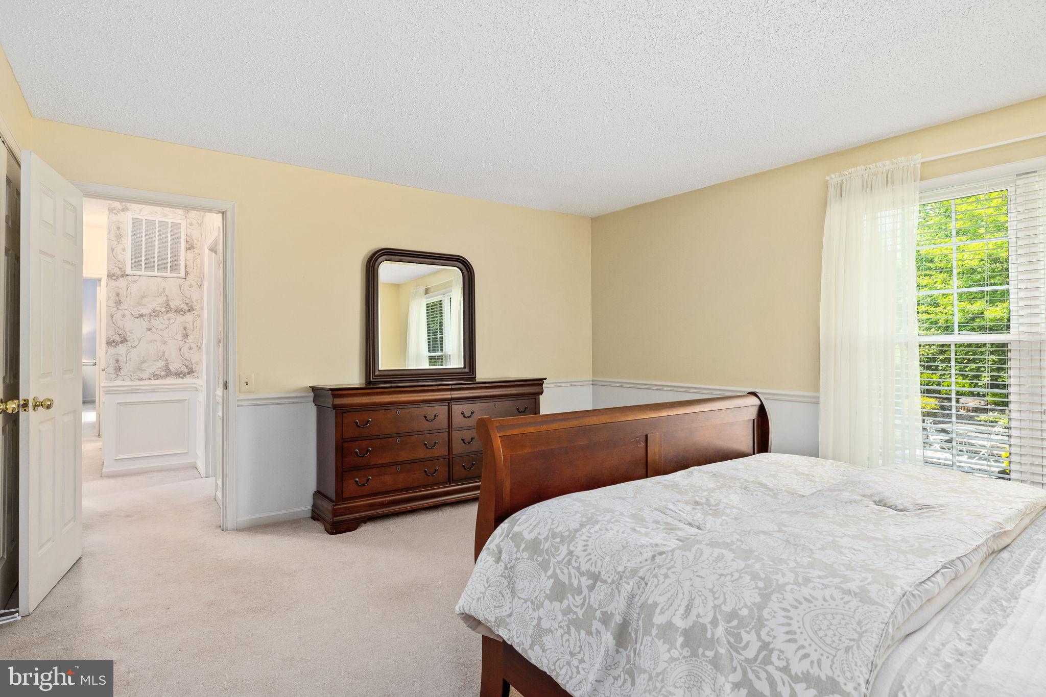 TWIN OAKS FARM - Residential