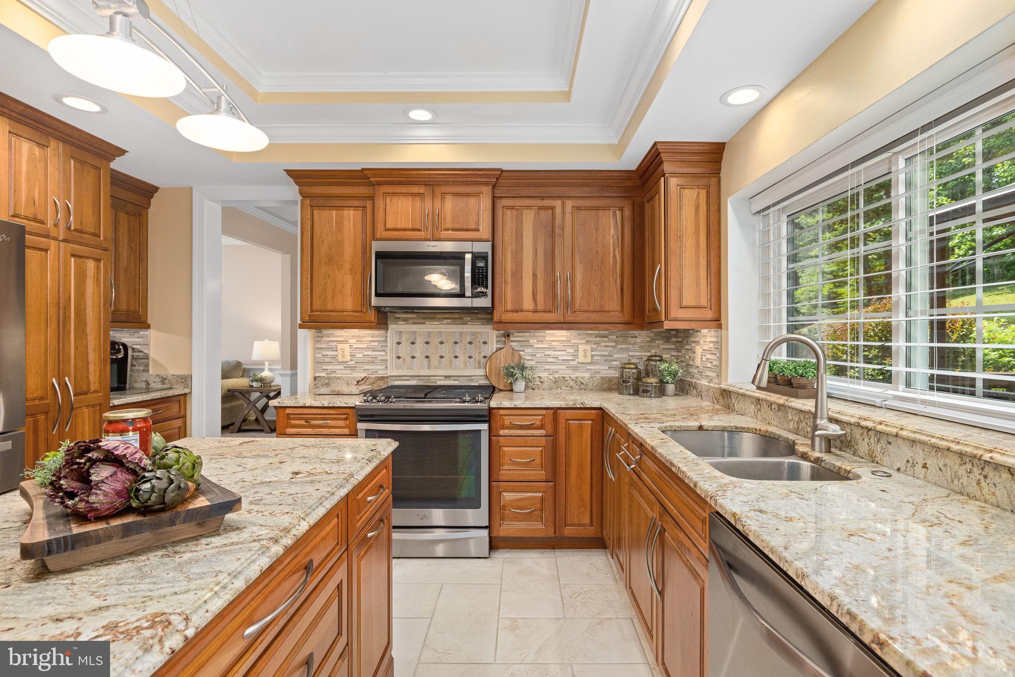 TWIN OAKS FARM - Residential