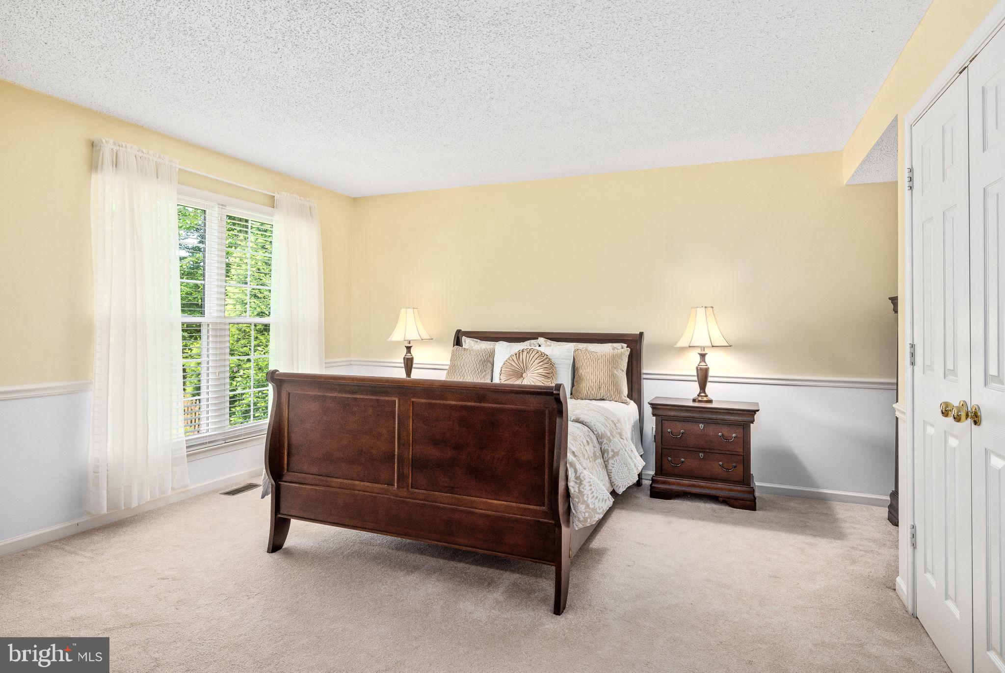 TWIN OAKS FARM - Residential
