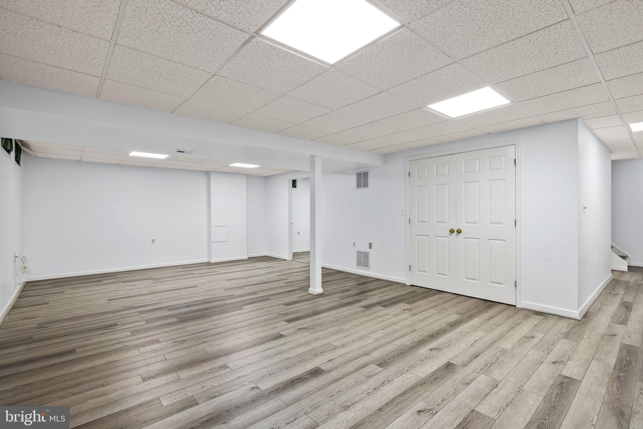 TWIN OAKS FARM - Residential