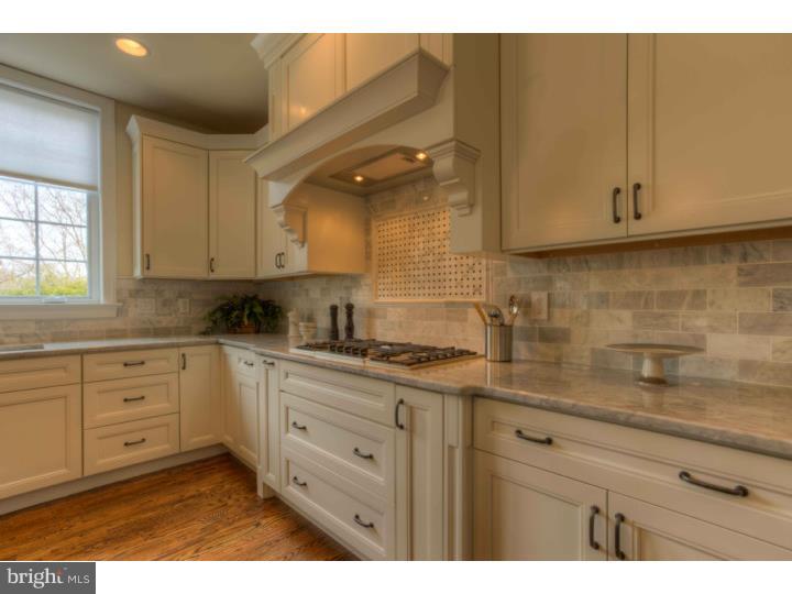 ASHWOOD MANOR - Residential