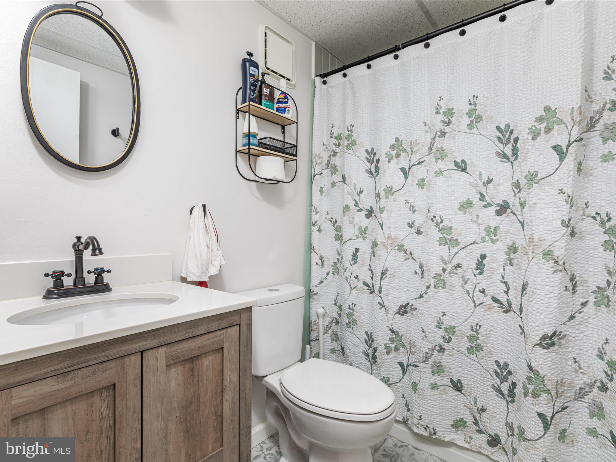 LAKEVIEW - Residential