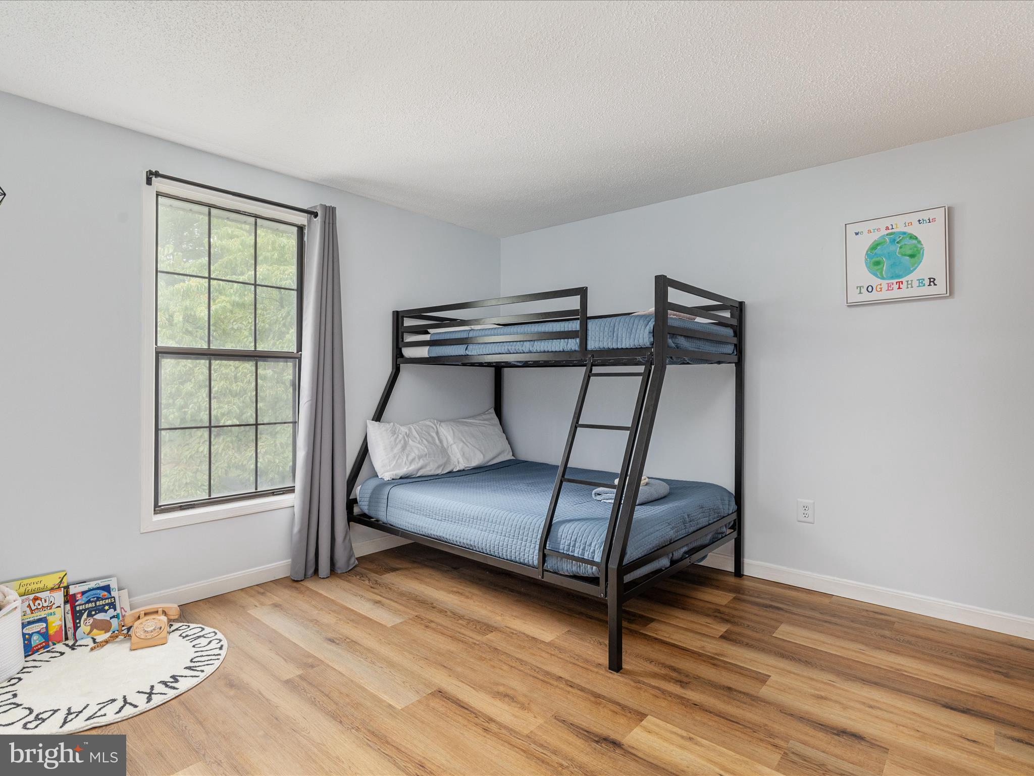 LAKEVIEW - Residential