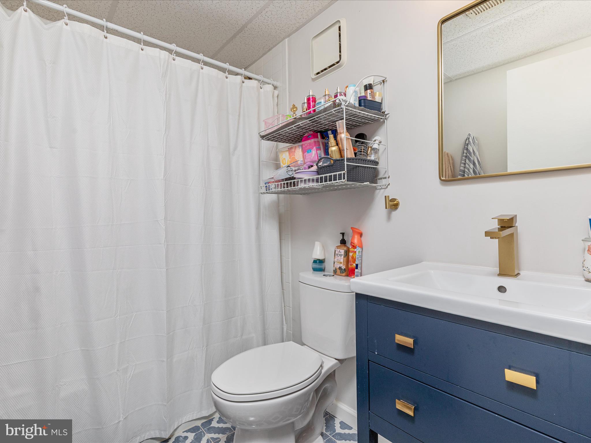 LAKEVIEW - Residential