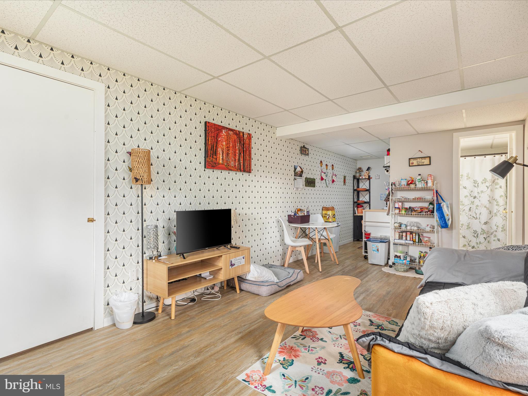 LAKEVIEW - Residential