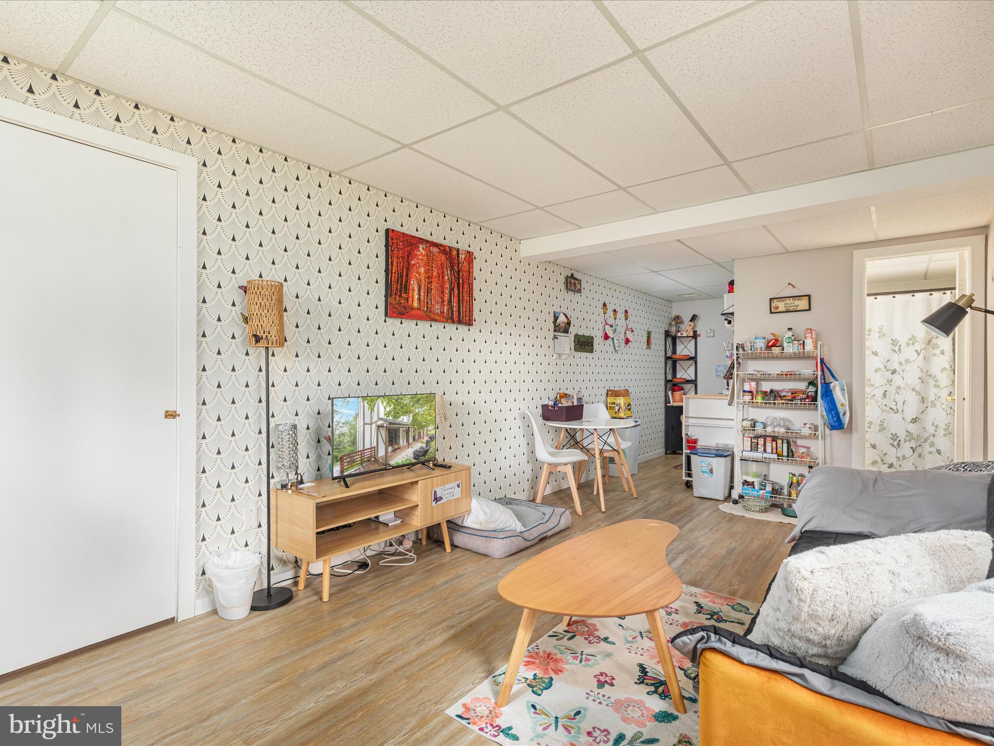 LAKEVIEW - Residential