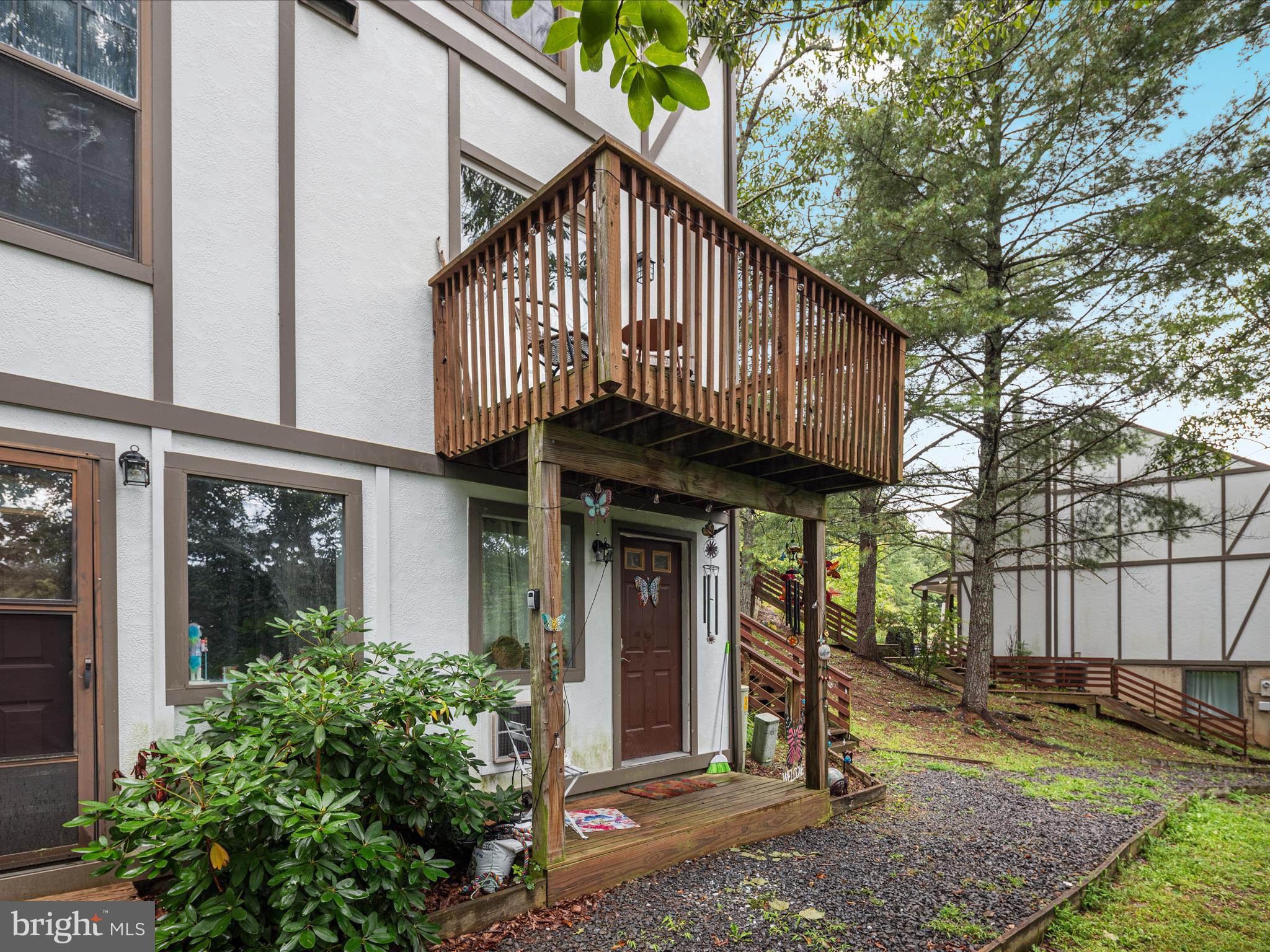 LAKEVIEW - Residential