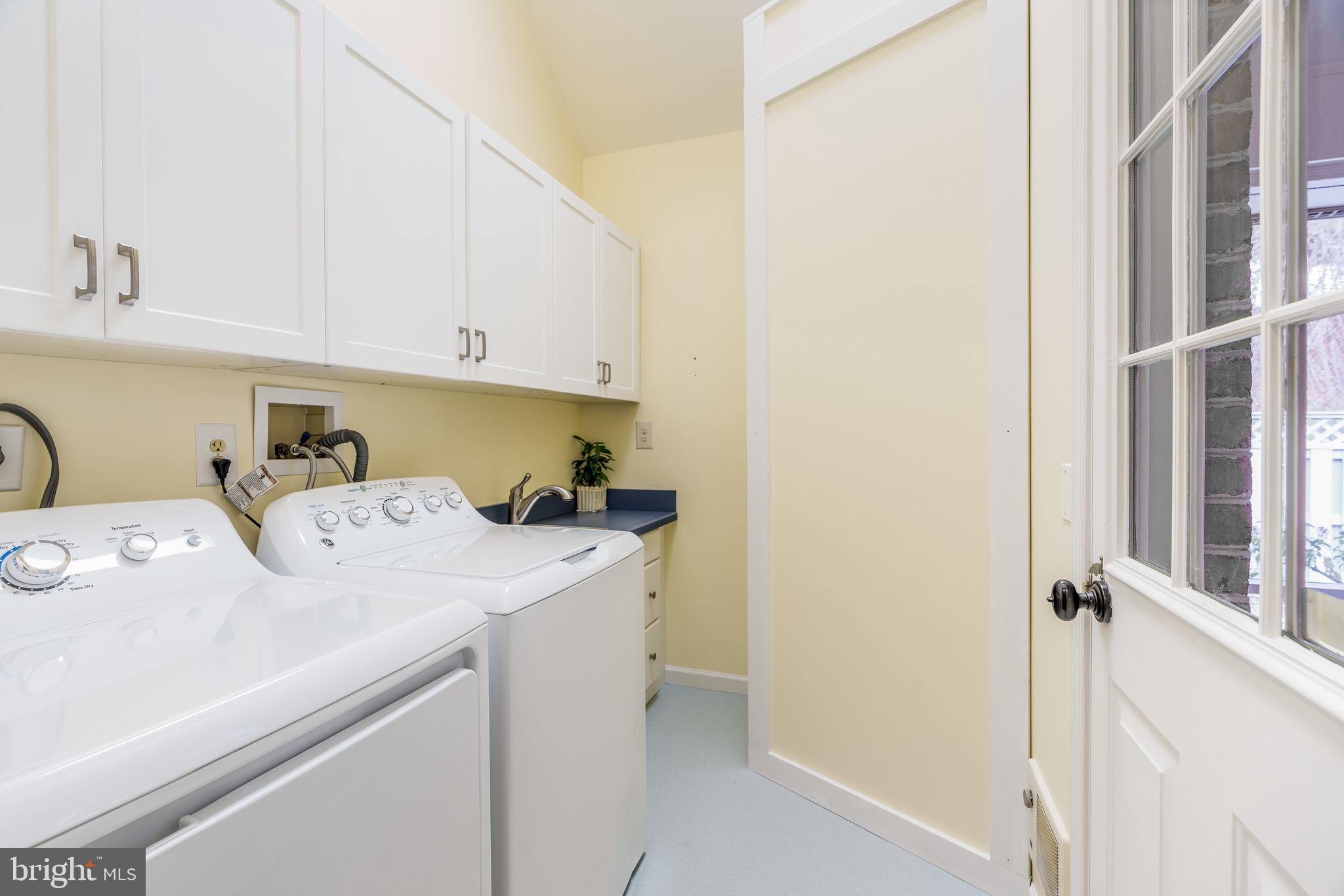 THE MEADOWS OF GREEN SPRING - Residential