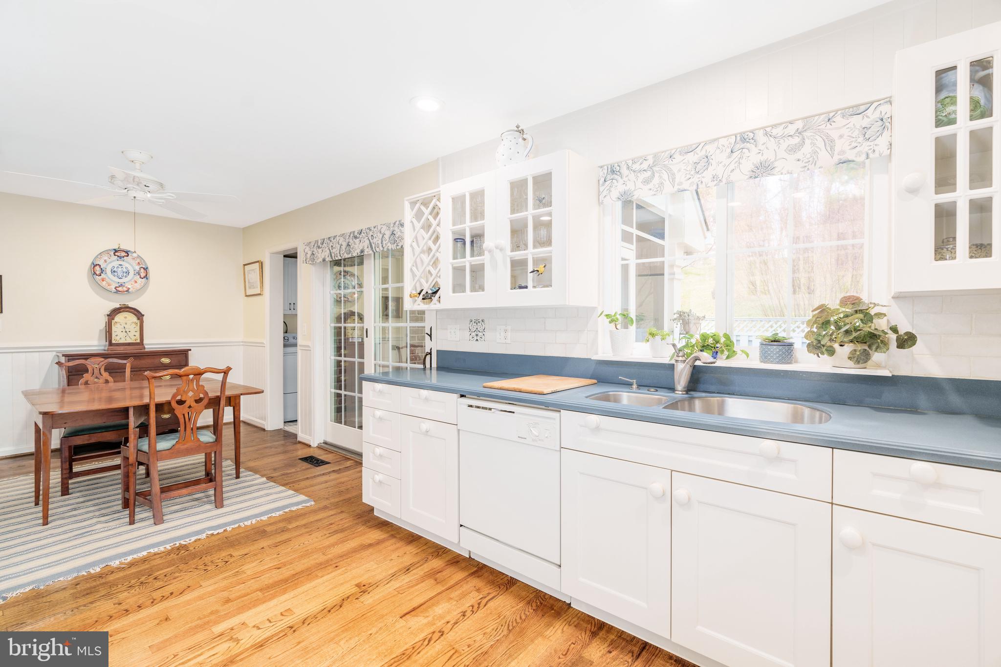 THE MEADOWS OF GREEN SPRING - Residential