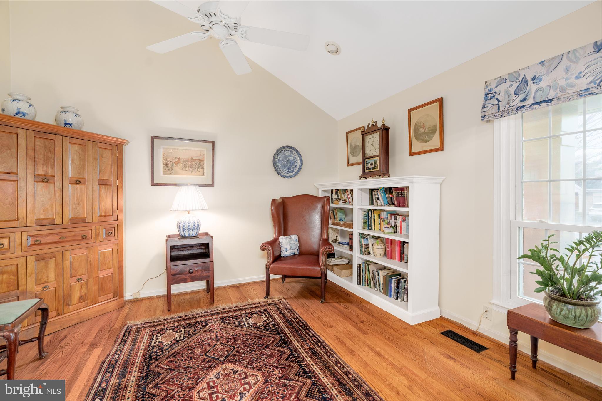 THE MEADOWS OF GREEN SPRING - Residential