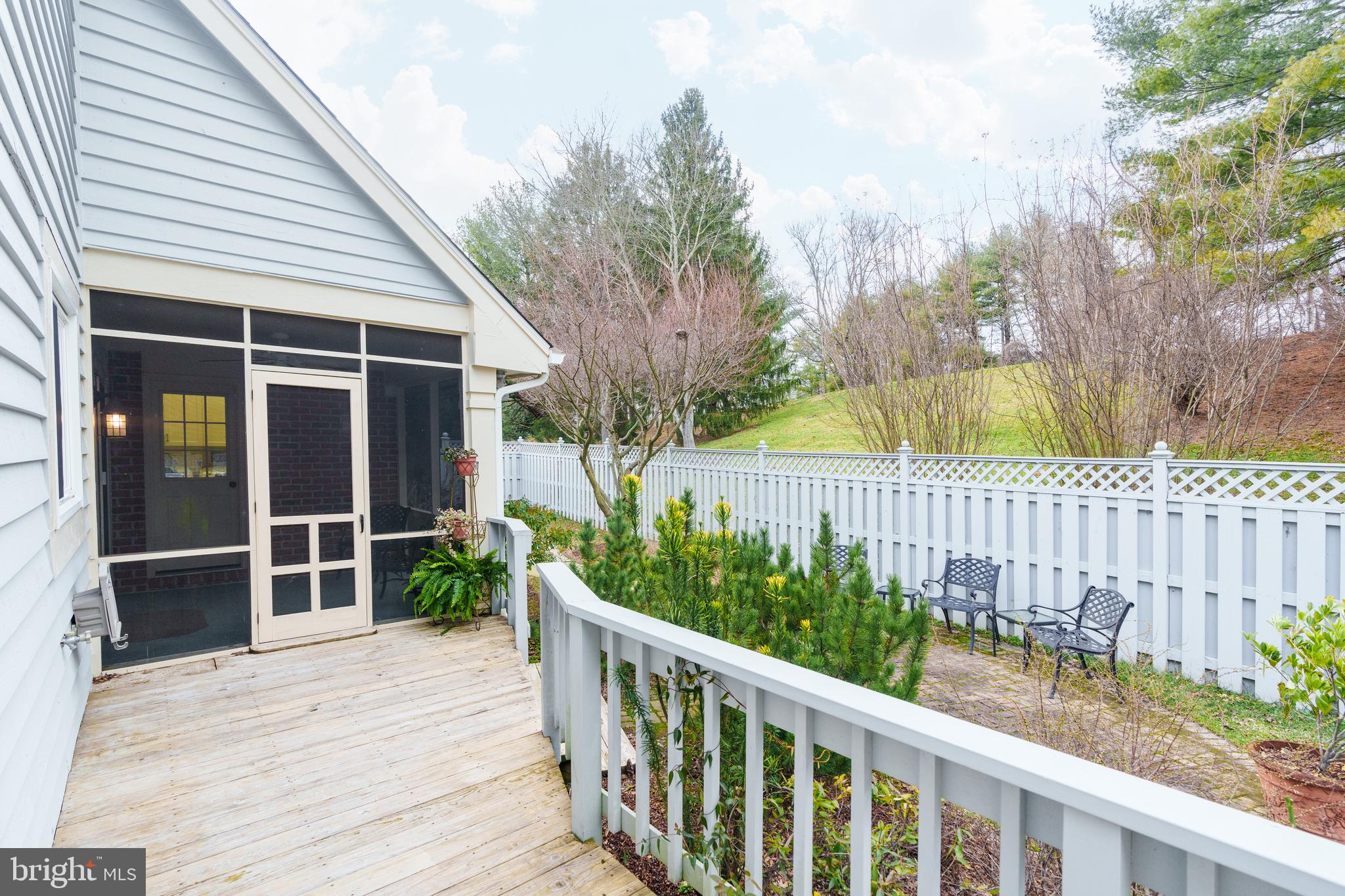 THE MEADOWS OF GREEN SPRING - Residential