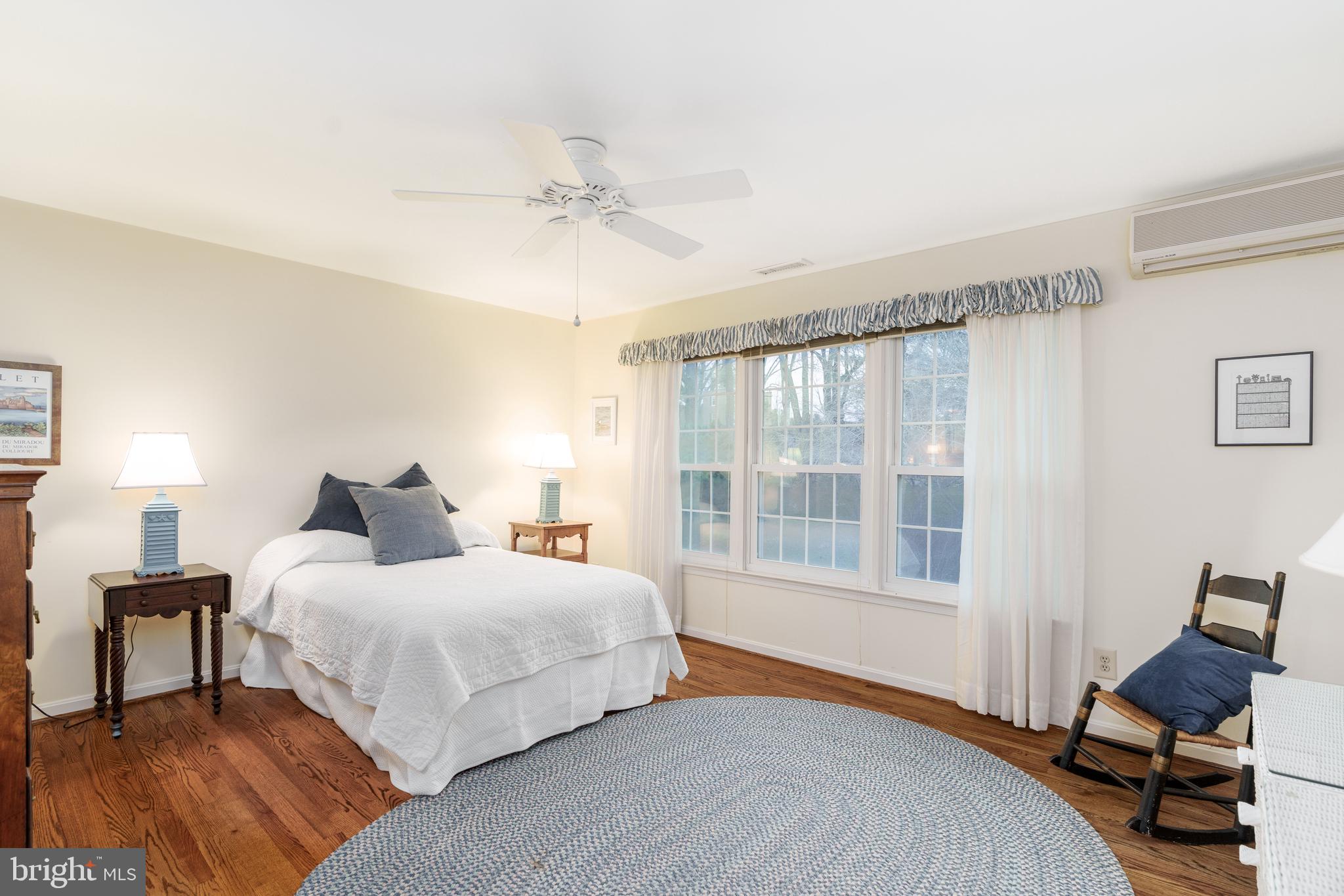 THE MEADOWS OF GREEN SPRING - Residential