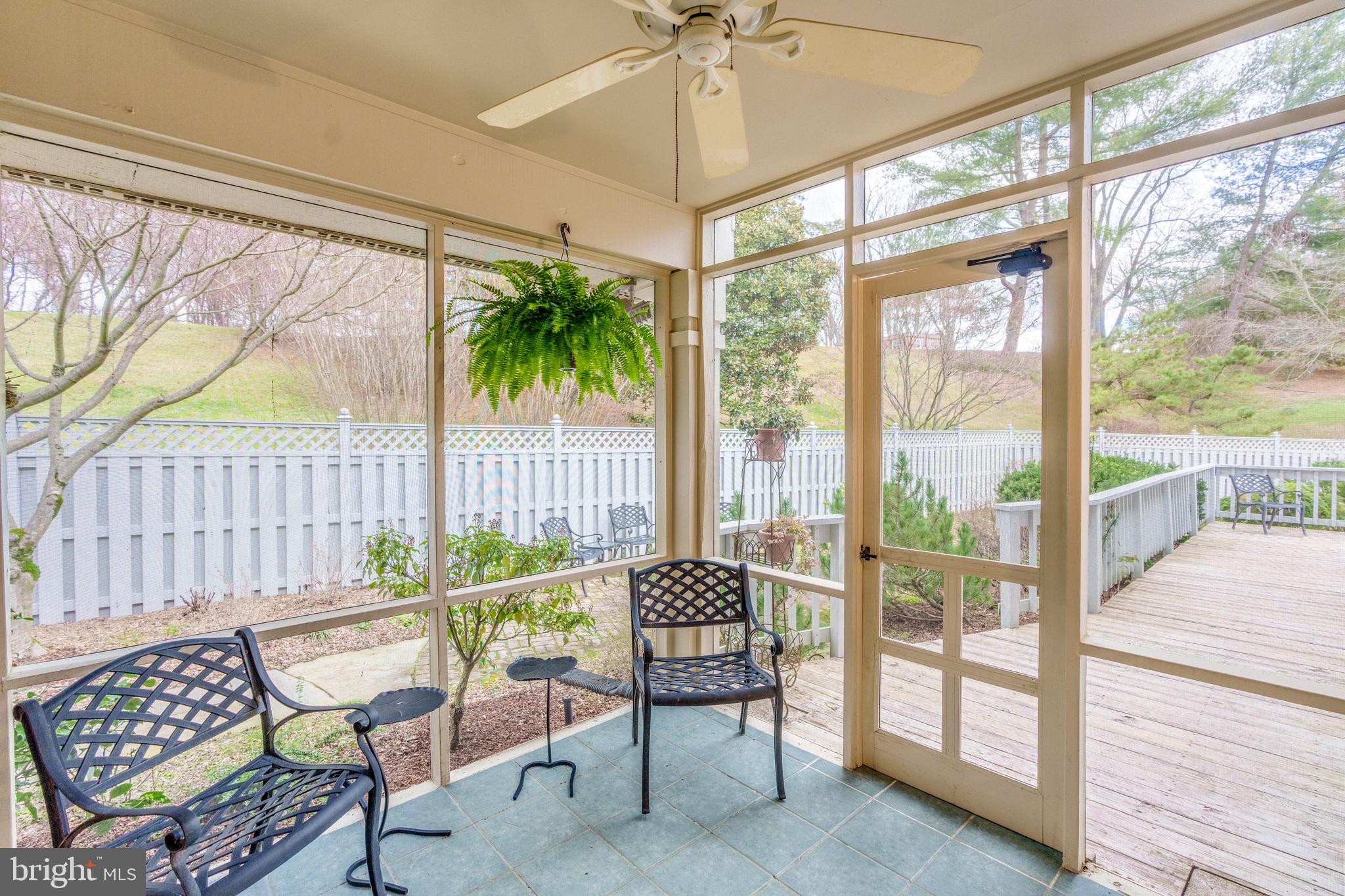 THE MEADOWS OF GREEN SPRING - Residential