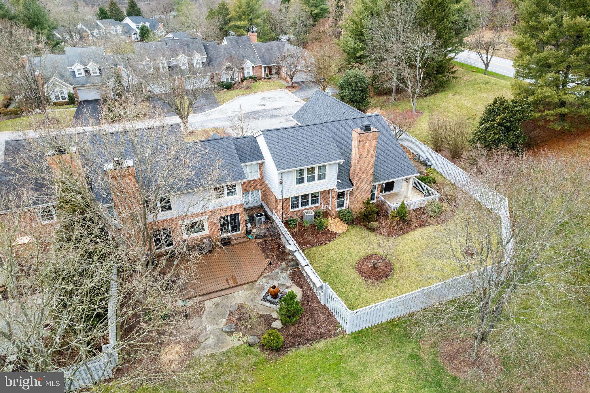 THE MEADOWS OF GREEN SPRING - Residential