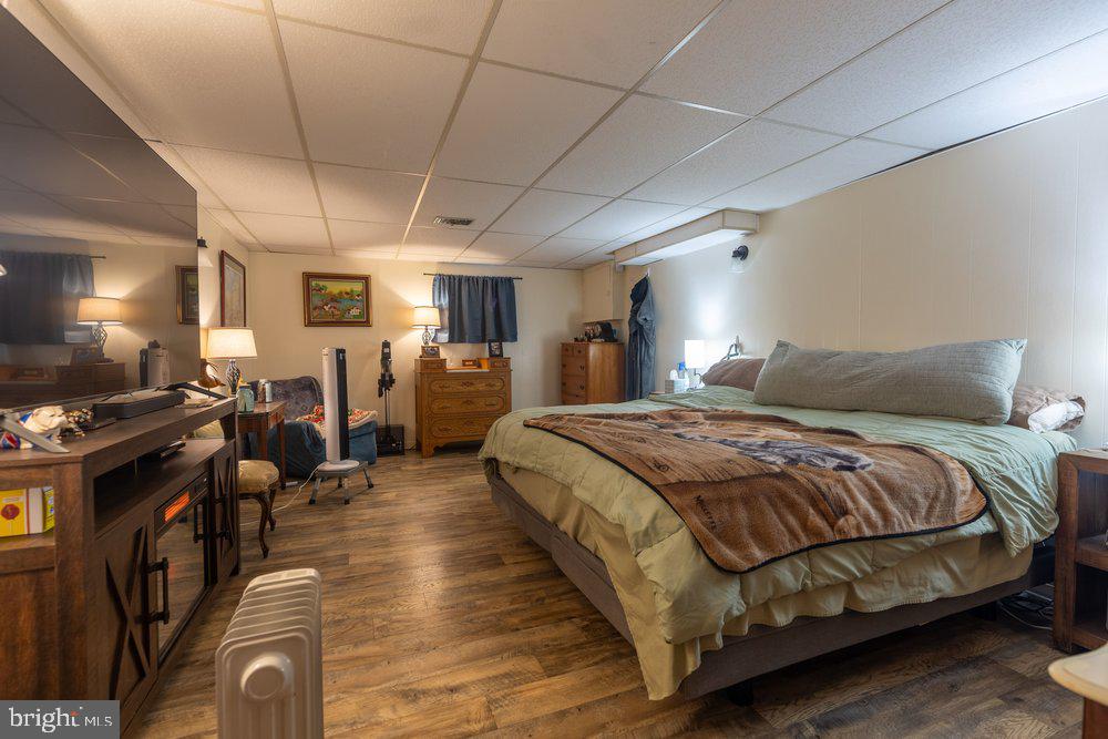 1429 GLENWOOD AVENUE